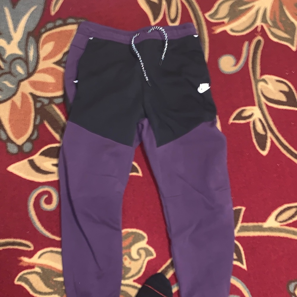 Nike tech sweatpants